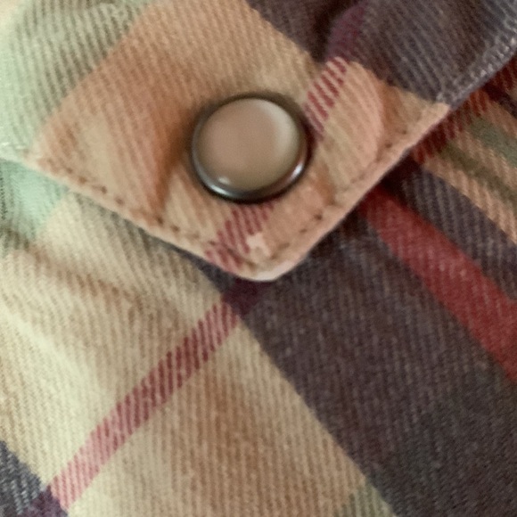 Western Plaid Shirt with‎ Pearl Snaps - Picture 7 of 9